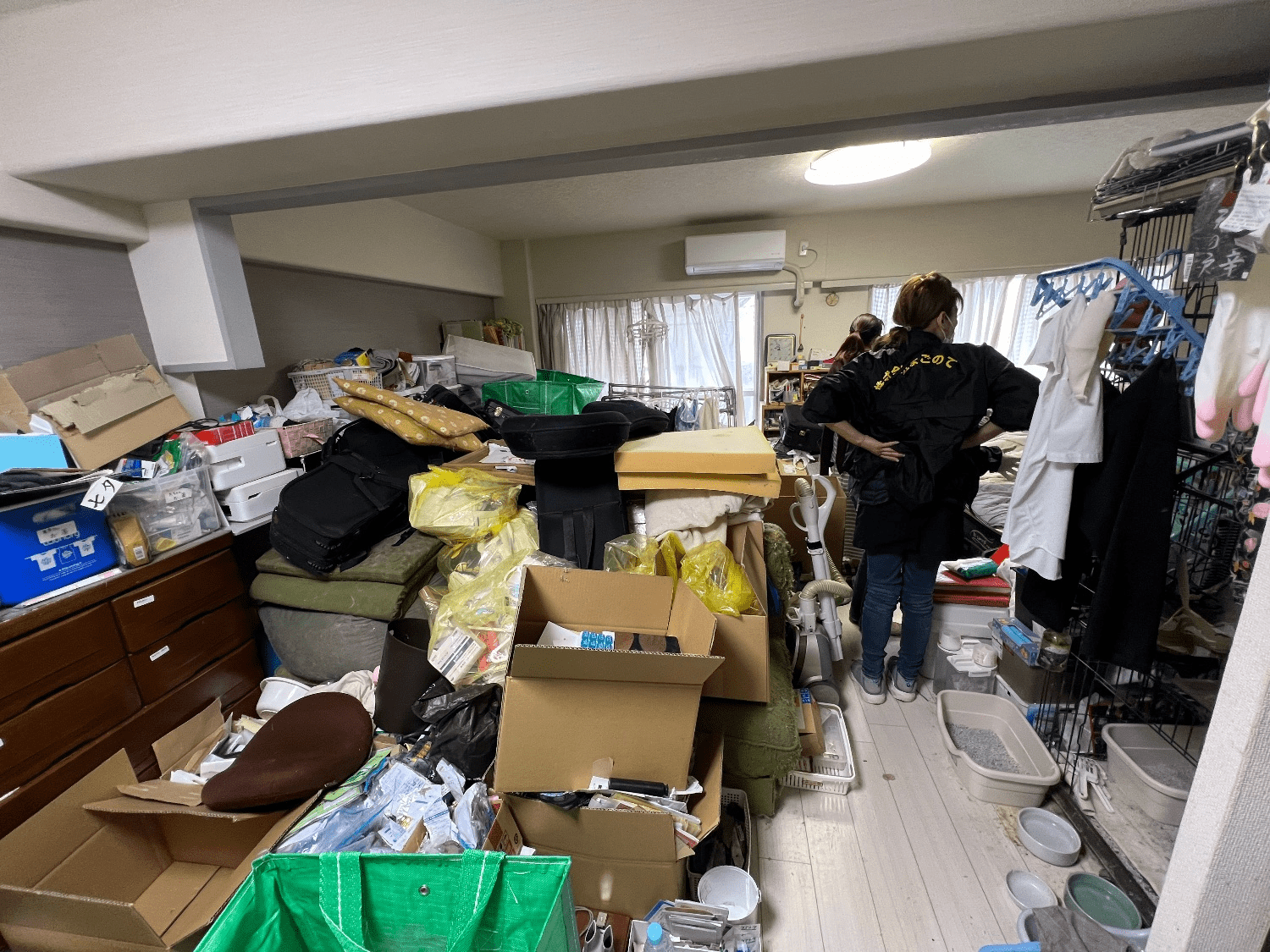 大人のおもちゃがある汚部屋