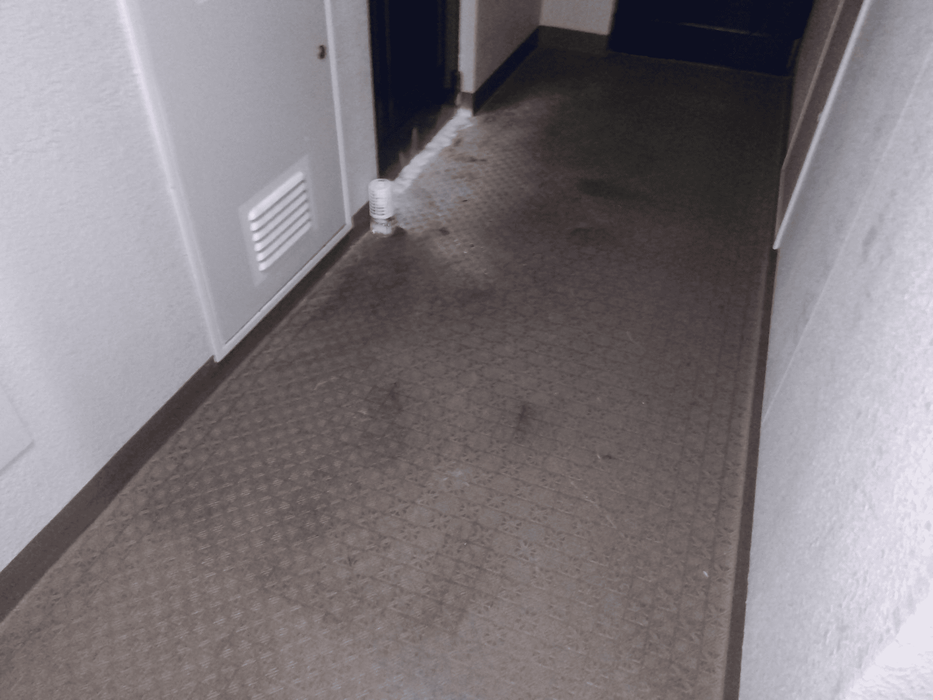 外廊下体液漏れ
